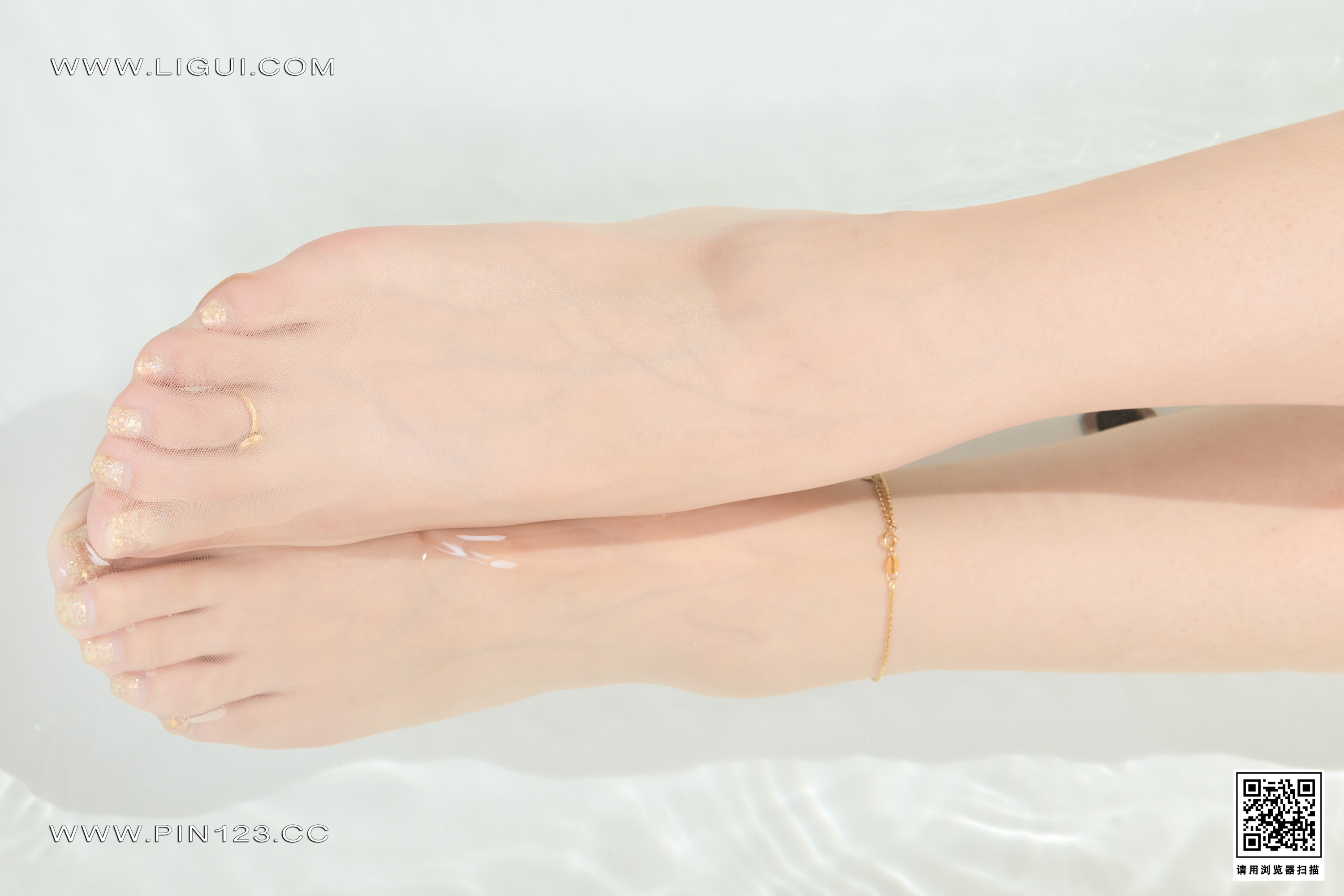 Ligui丽柜 2022.10.31 水中芙蓉 心心